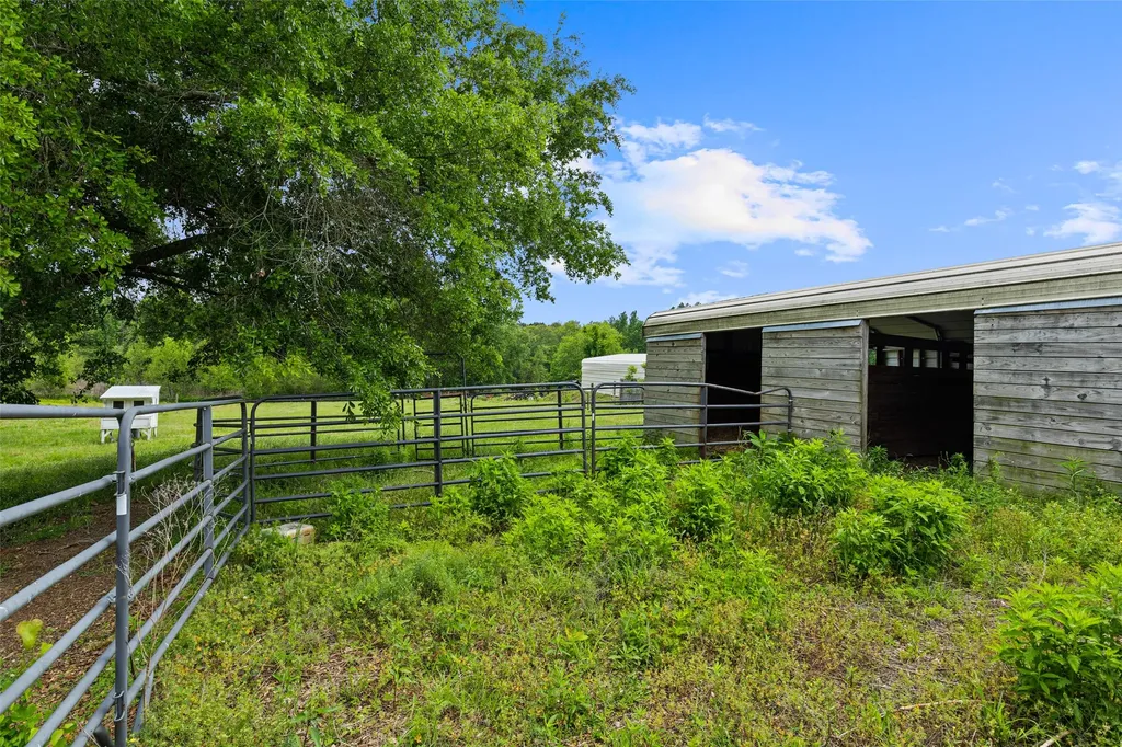 152 Black Hawk Lane Gilmer TX 75645