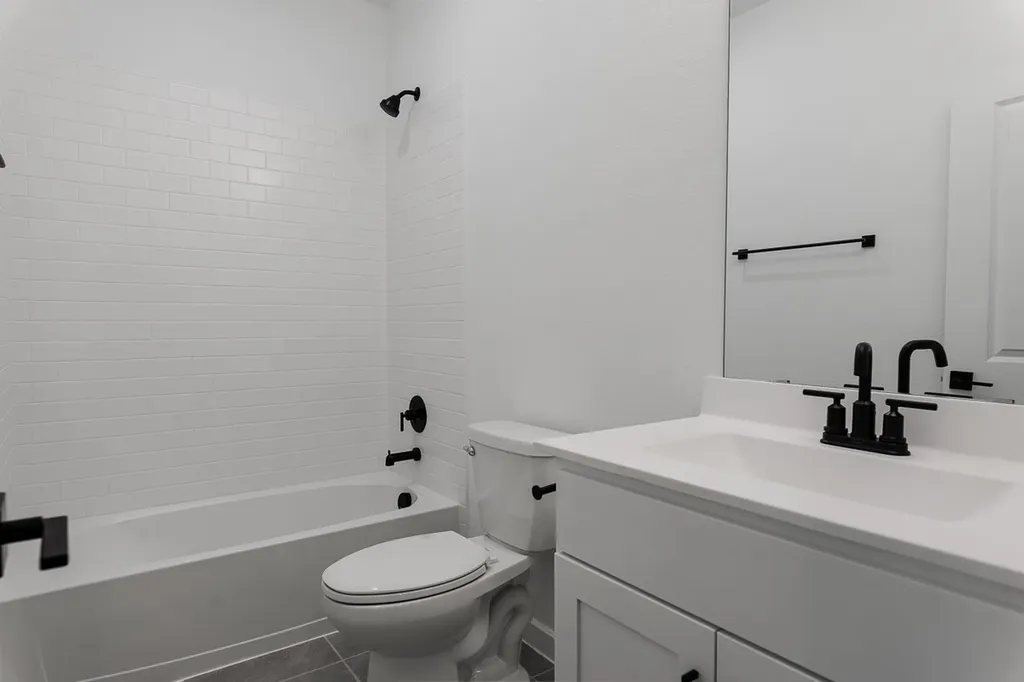 528 Brook View Drive Van Alstyne TX 75495
