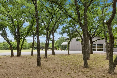 1306 Morrow Road Valley View TX 76272