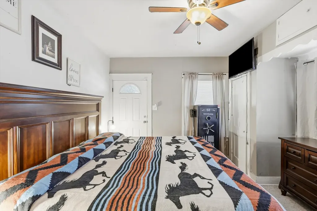 2518 Gladstone Drive Dallas TX 75211