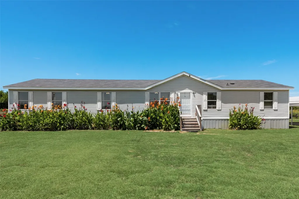 2605 Gills Crossing Court Alvarado TX 76009