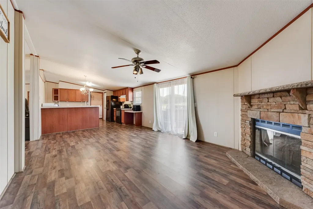 2605 Gills Crossing Court Alvarado TX 76009