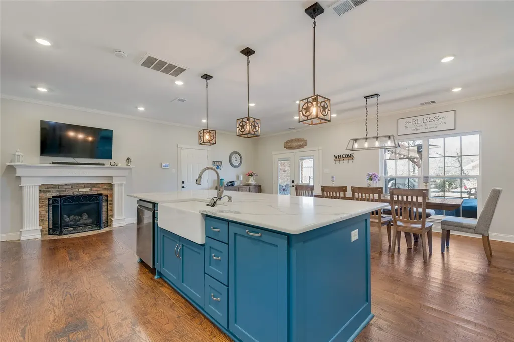 669 Vz County Road 2316 Canton TX 75103