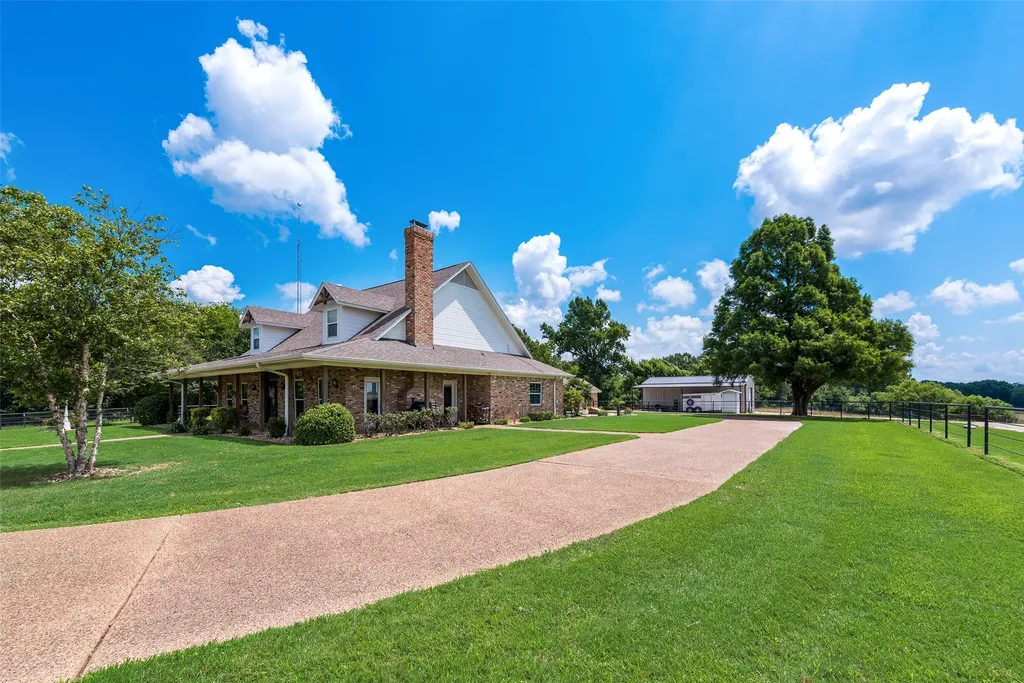 669 Vz County Road 2316 Canton TX 75103