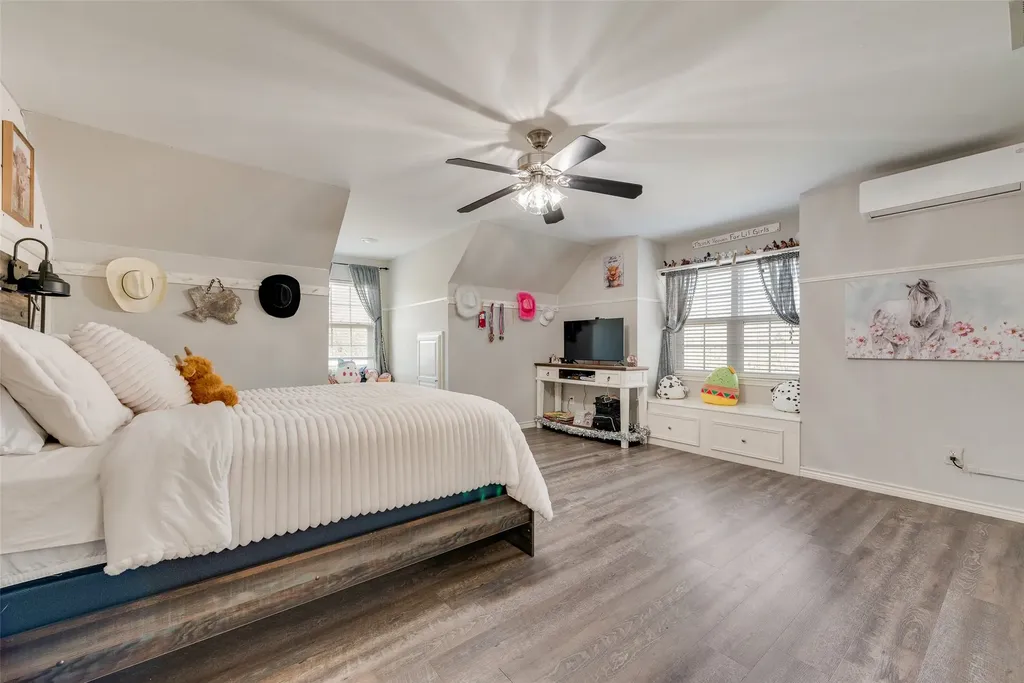 669 Vz County Road 2316 Canton TX 75103