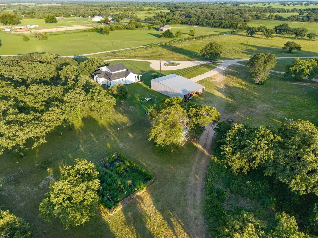 923 Natty Flat Road Lipan TX 76462