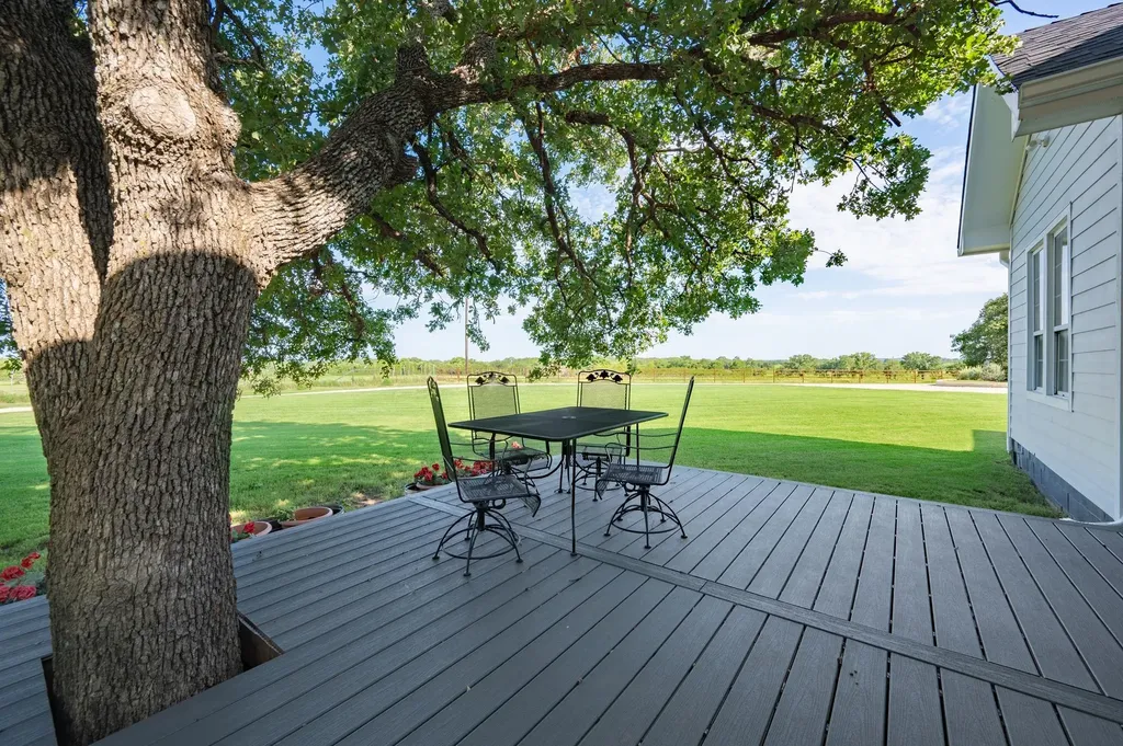 923 Natty Flat Road Lipan TX 76462
