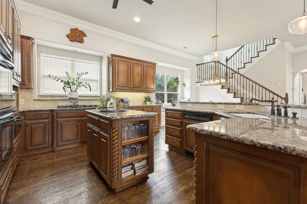 33 Lochleven Richardson TX 75082