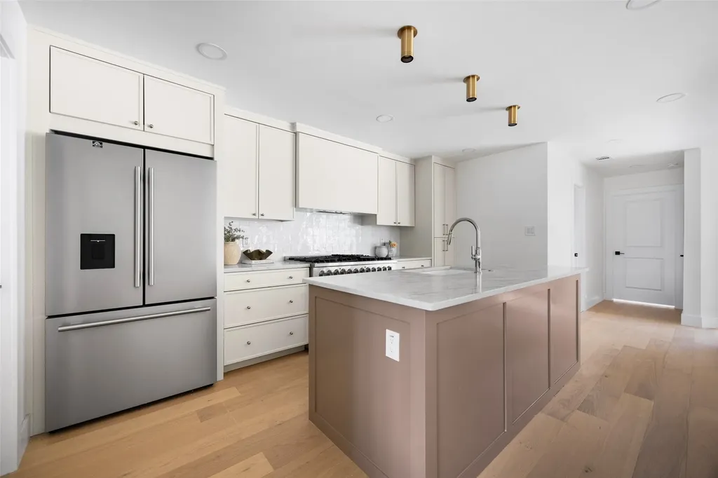 4565 Forest Bend Road Dallas TX 75244