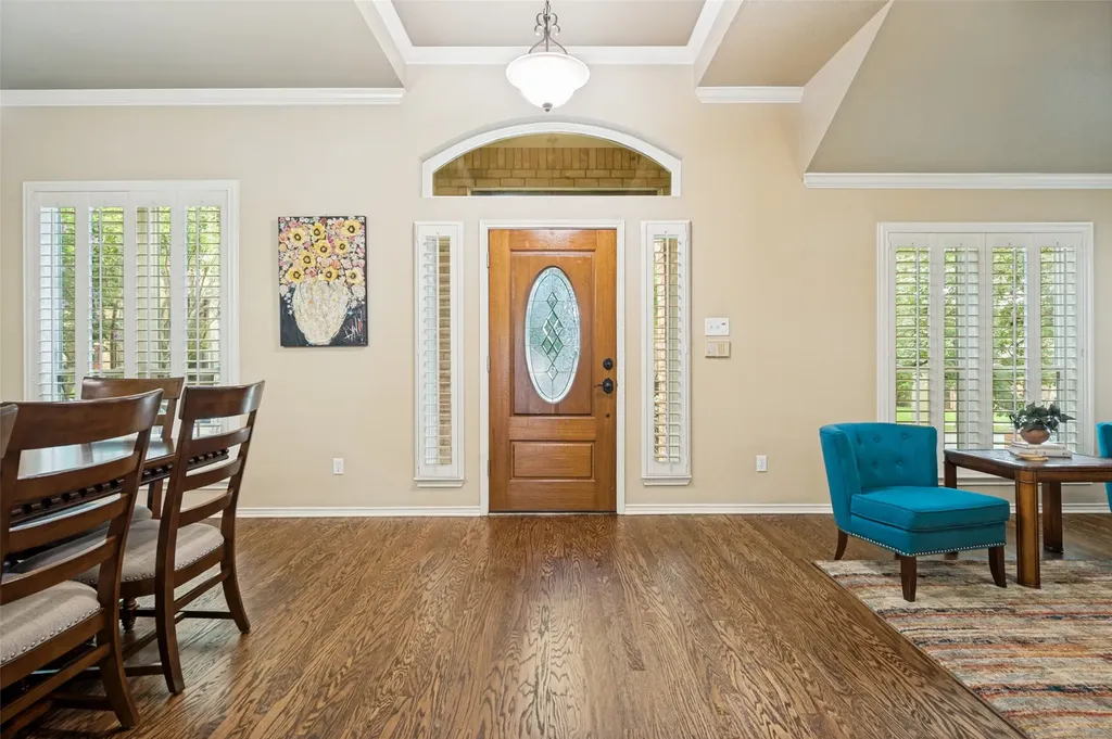 2119 Shumard Oak Lane Irving TX 75063