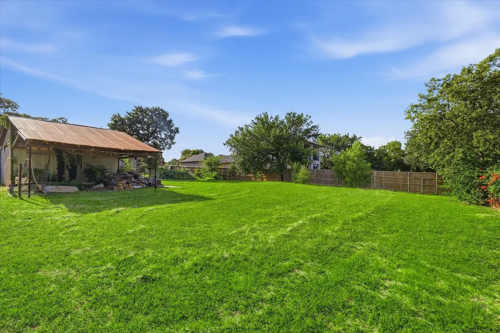 6704 Herbert Land Road Colleyville TX 76034
