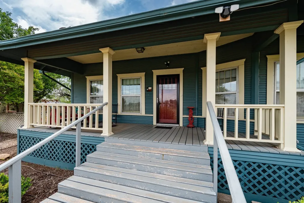 911 23rd Street Anson TX 79501