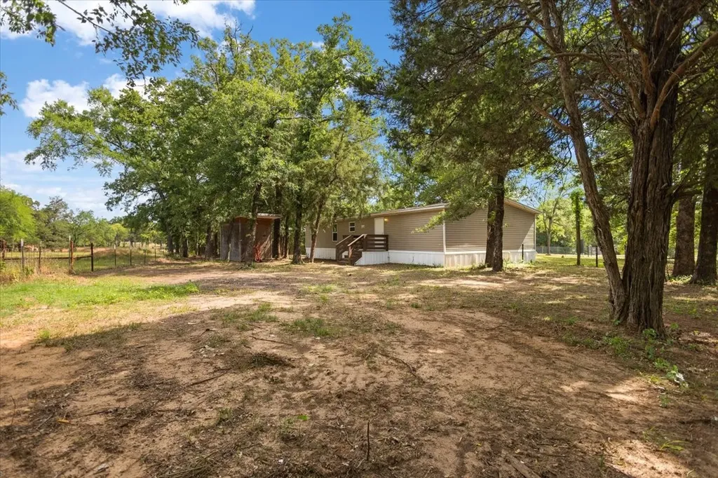 118 Cedar Ridge Drive Eustace TX 75124