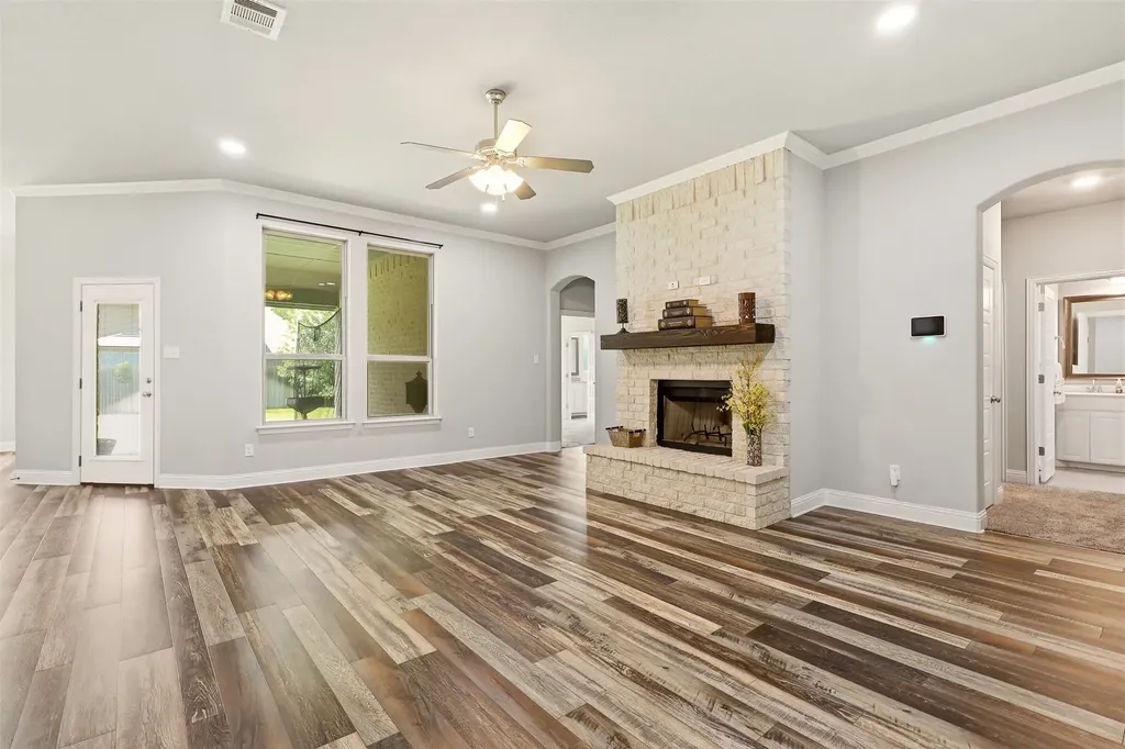 127 Preakness Drive Willow Park TX 76087