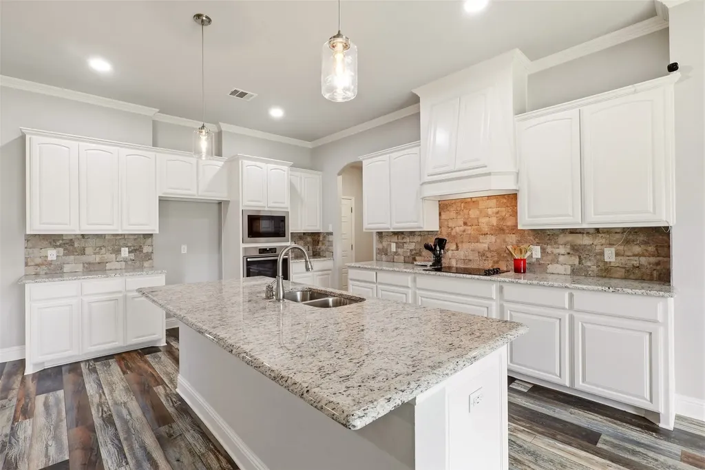 127 Preakness Drive Willow Park TX 76087