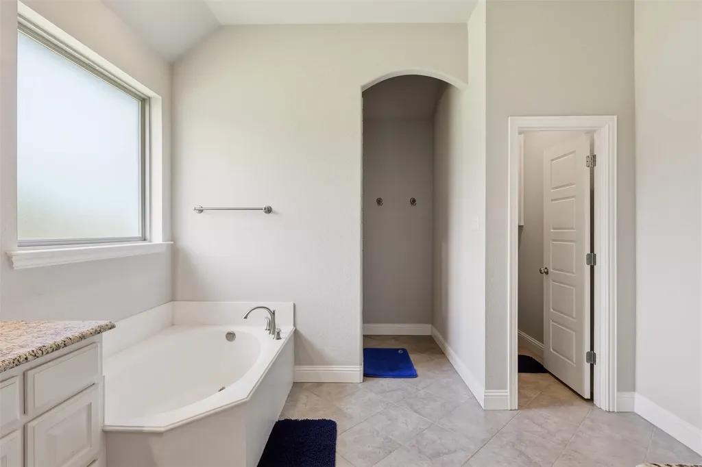 127 Preakness Drive Willow Park TX 76087