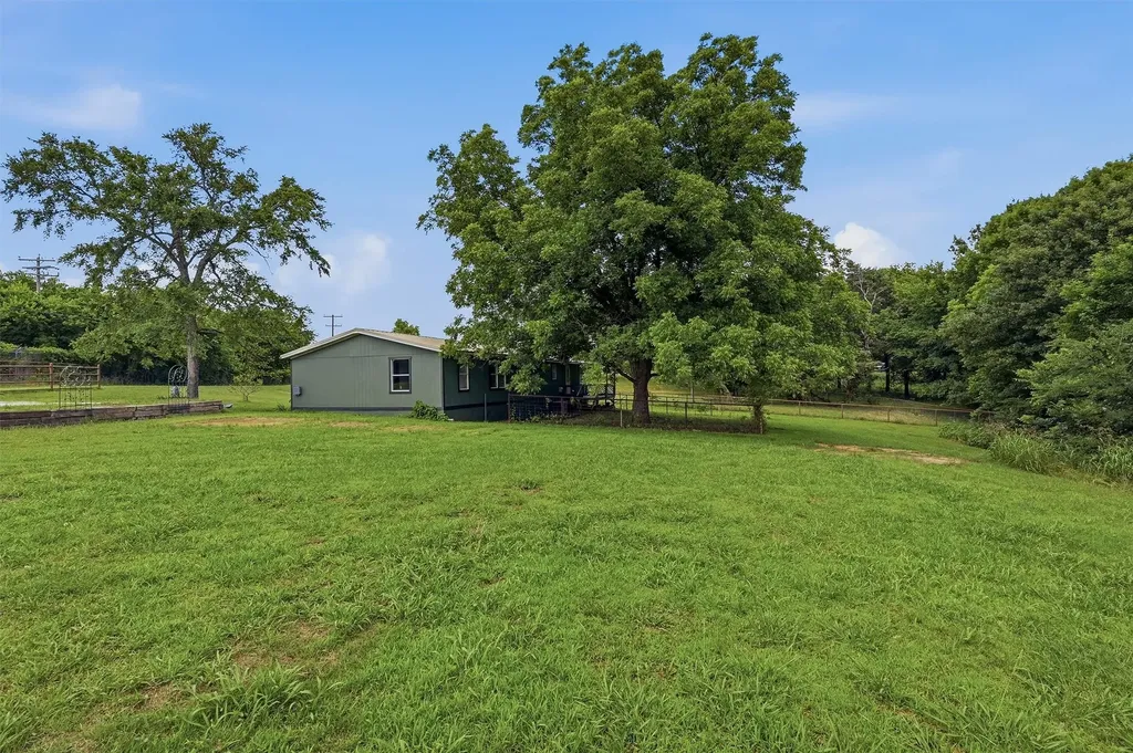 150 Gilbreath Road Sadler TX 76264