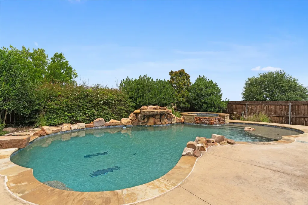 285 Talbot Lane Sunnyvale TX 75182