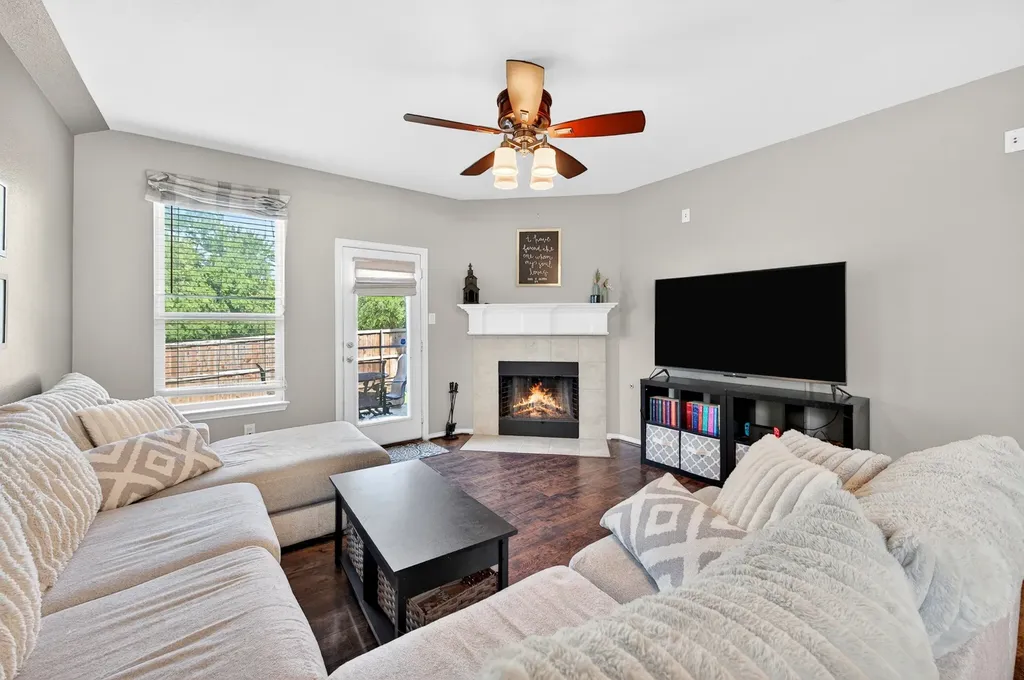 624 Montgomery Drive Lake Dallas TX 75065