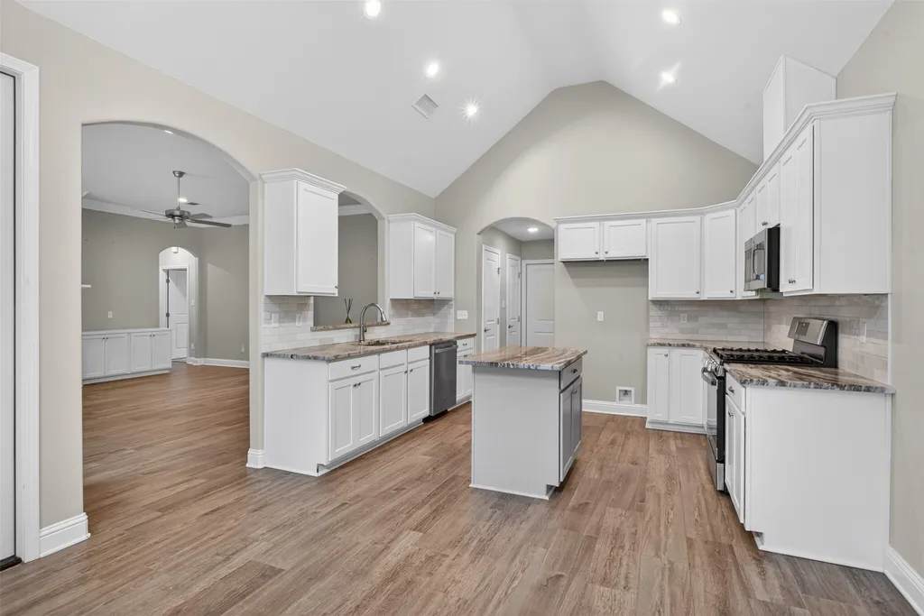 8128 Myrtlewood Greenwood LA 71033