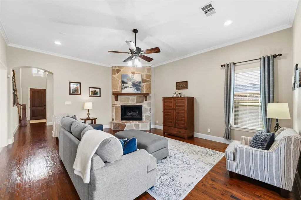 8747 Kelvington Drive Frisco TX 75035