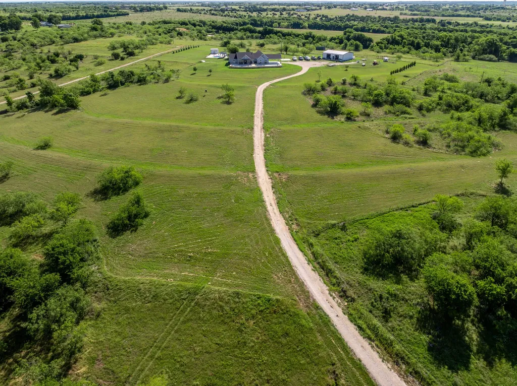 1227 Alexander Road Moody TX 76557