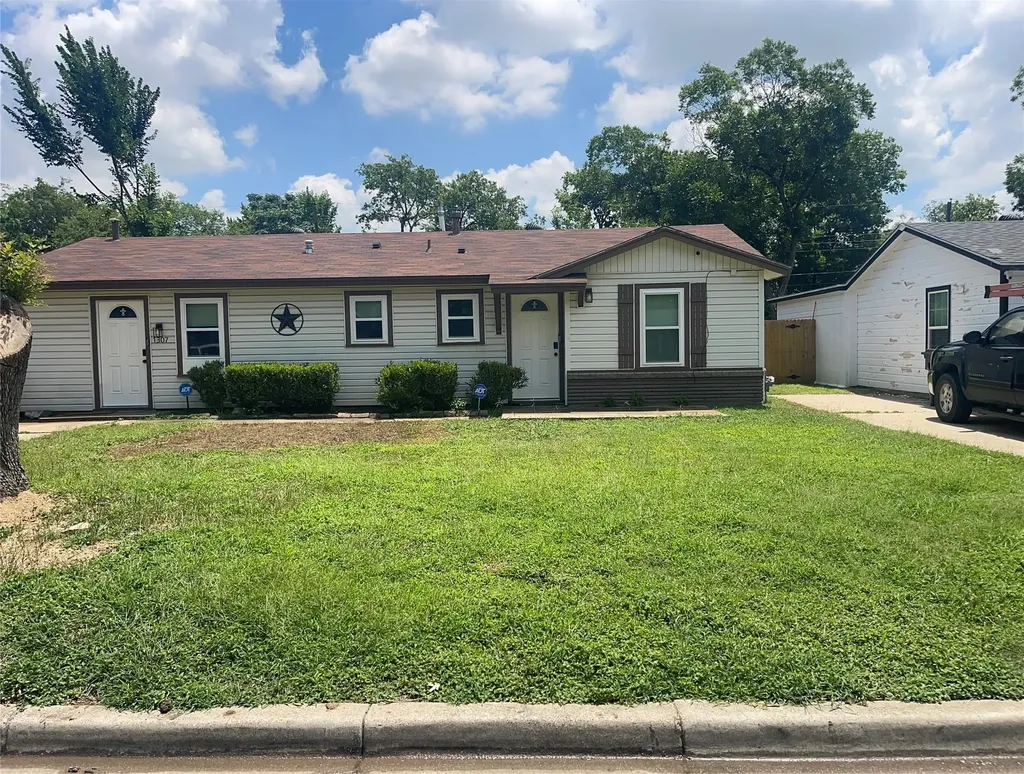 1307 Hadley Drive Arlington TX 76011