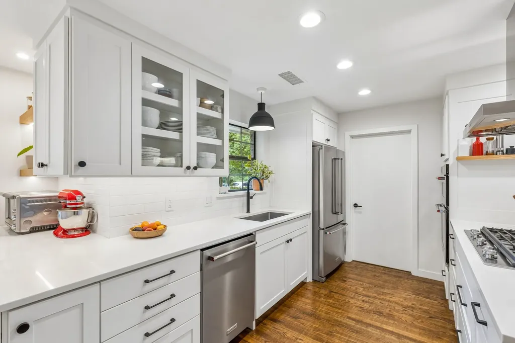 17429 Marianne Circle Dallas TX 75252
