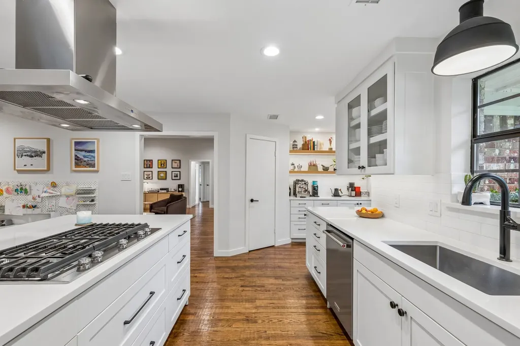 17429 Marianne Circle Dallas TX 75252