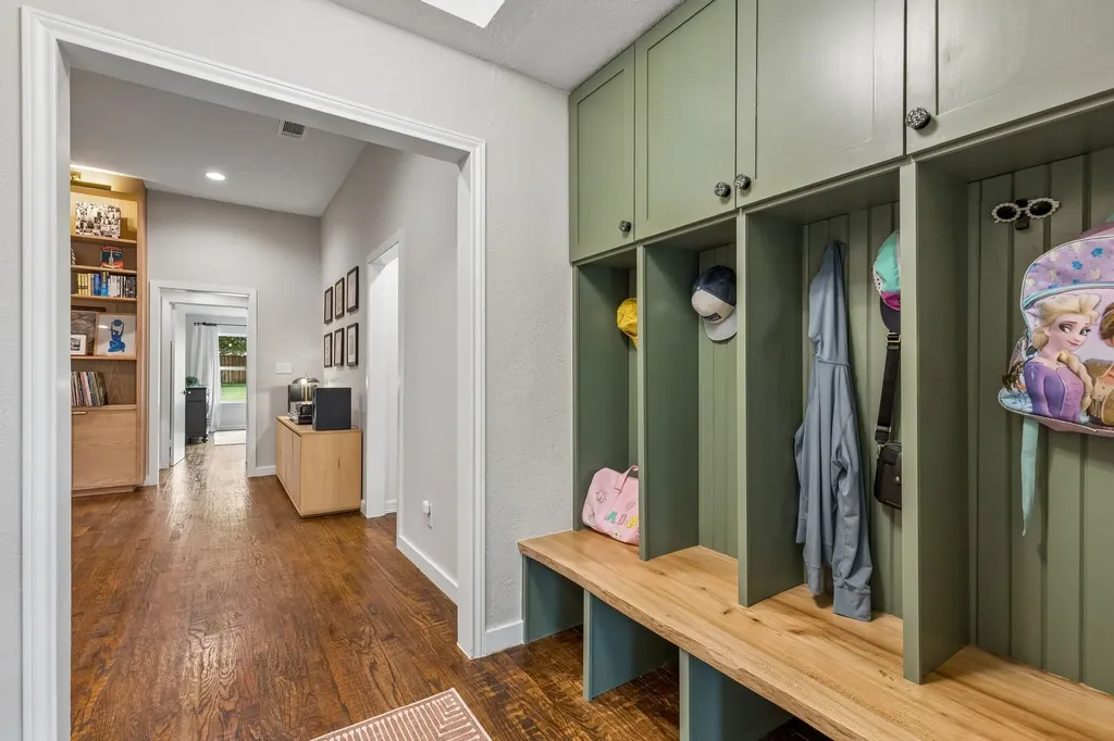 17429 Marianne Circle Dallas TX 75252