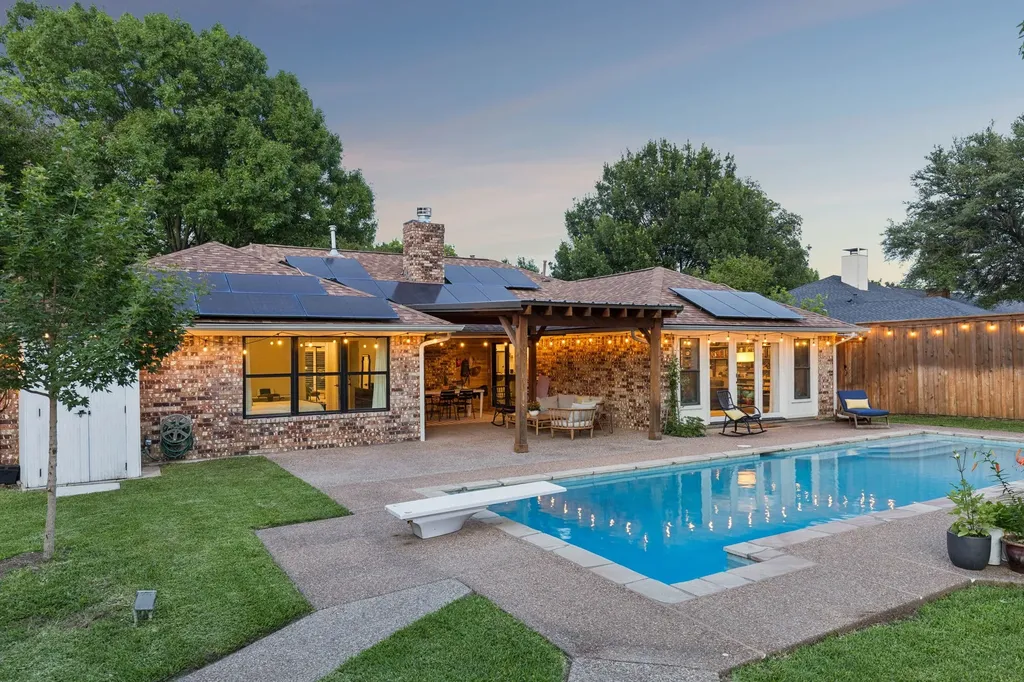 17429 Marianne Circle Dallas TX 75252