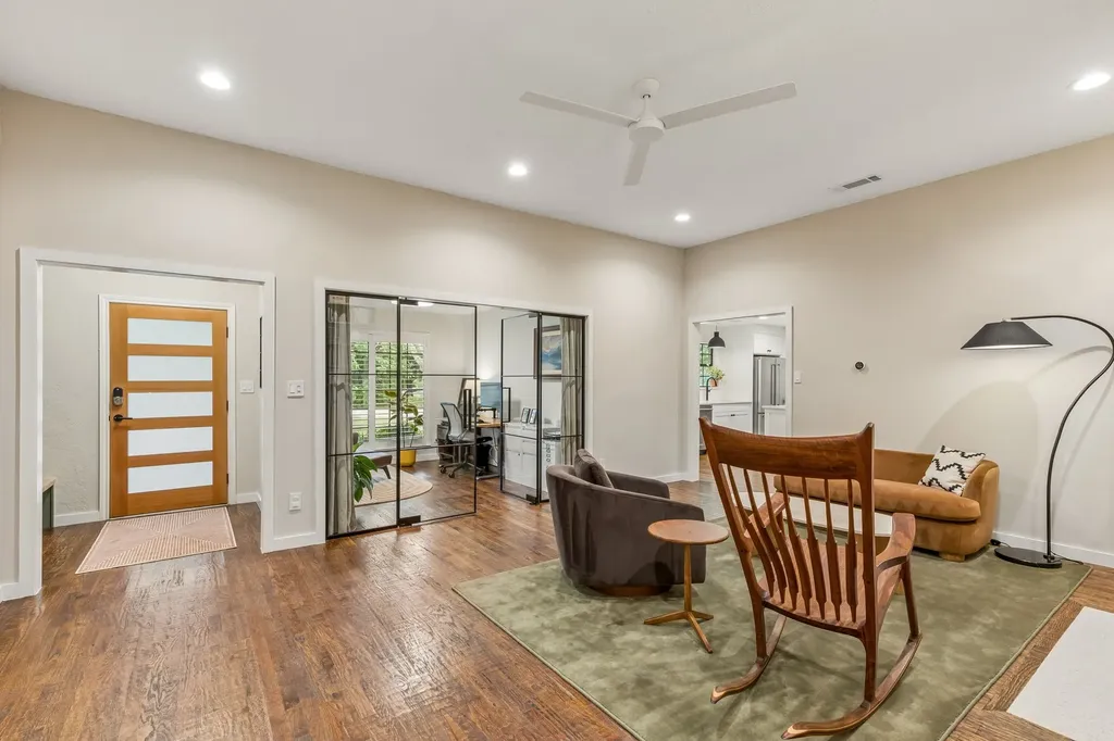 17429 Marianne Circle Dallas TX 75252