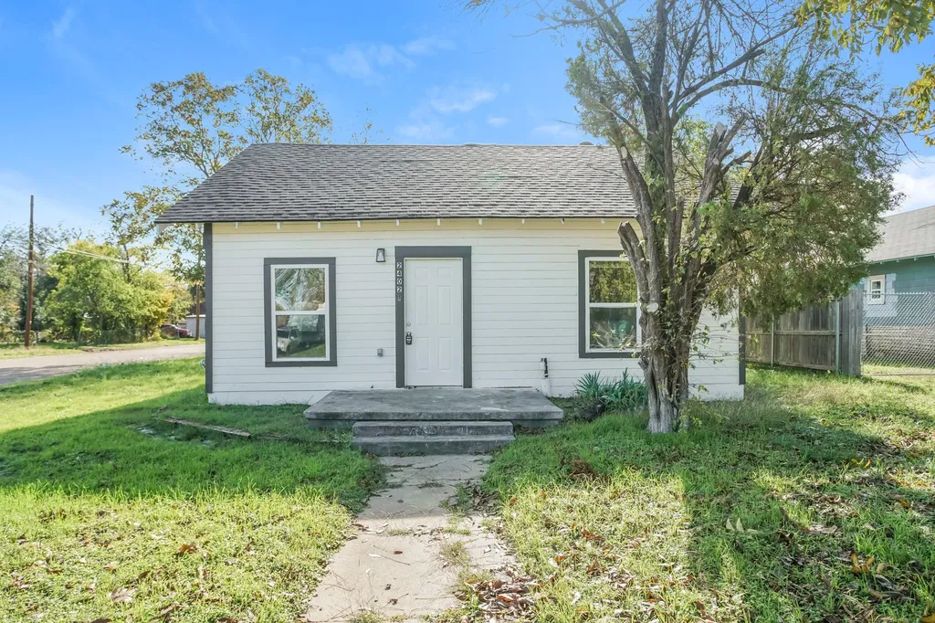2402 Summer Avenue Waco TX 76708
