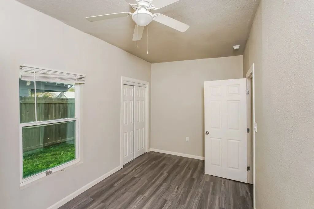 2402 Summer Avenue Waco TX 76708
