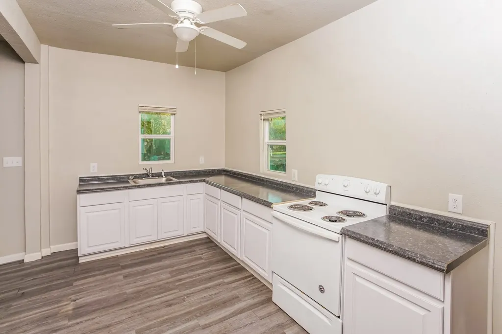 2402 Summer Avenue Waco TX 76708