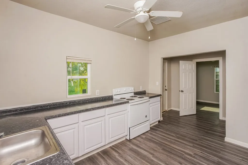 2402 Summer Avenue Waco TX 76708