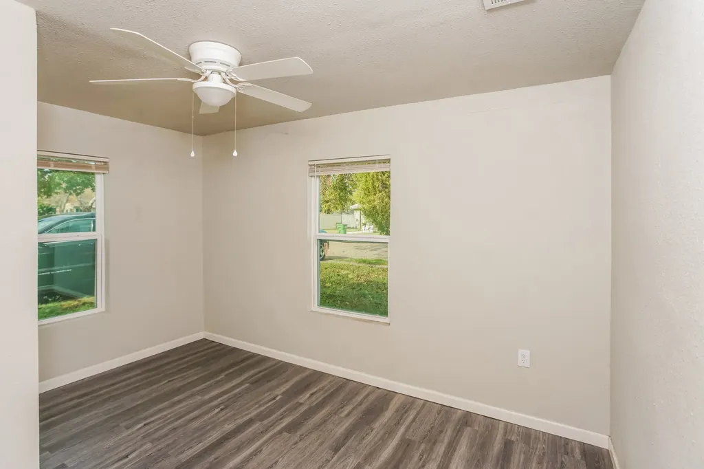 2402 Summer Avenue Waco TX 76708