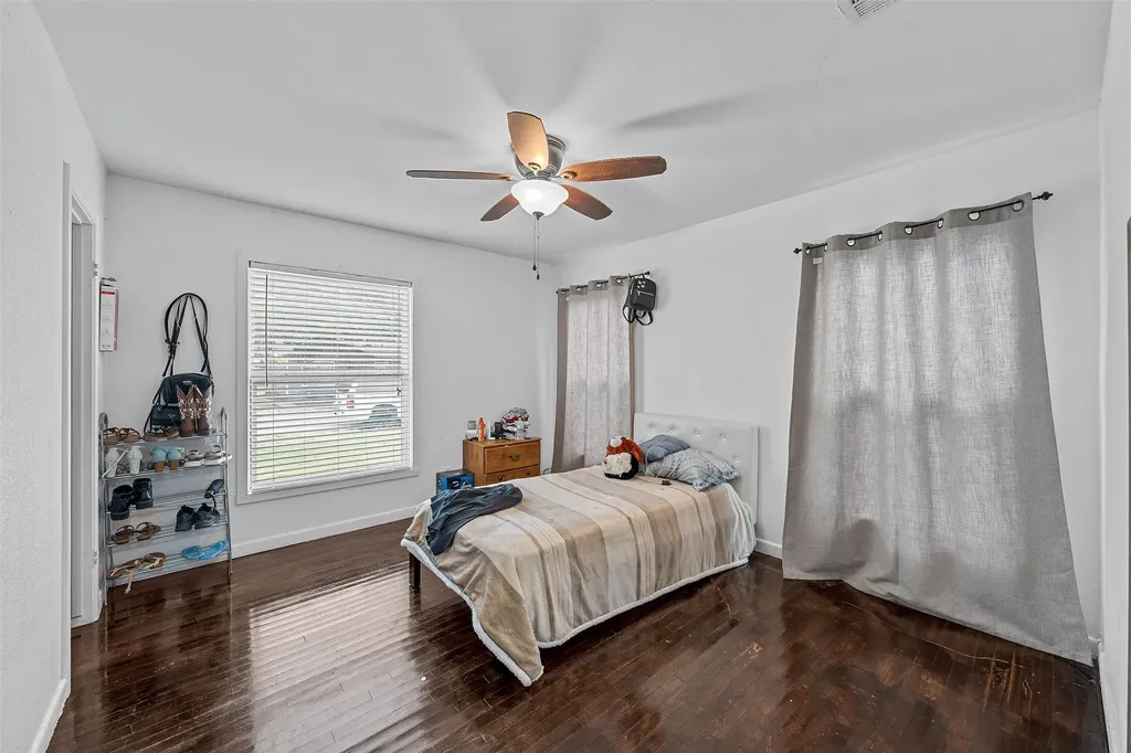 1905 Bell Street Waco TX 76711