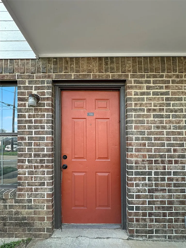922 Fannin Street Denton TX 76201
