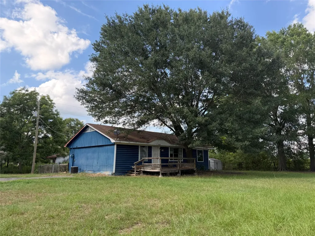 2118 County Road 4110 Pittsburg TX 75686