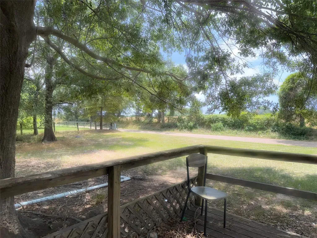 2118 County Road 4110 Pittsburg TX 75686
