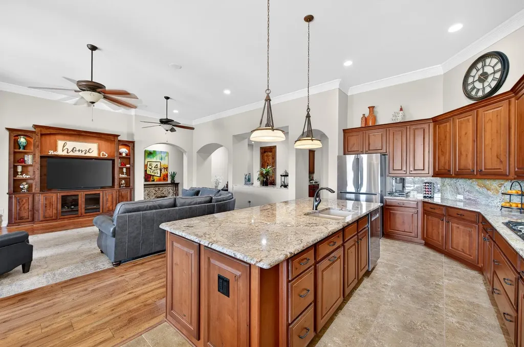 12105 Glenbrook Street Denton TX 76207