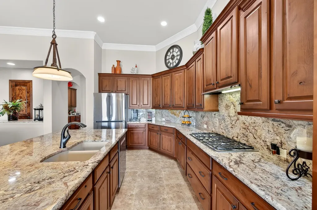 12105 Glenbrook Street Denton TX 76207