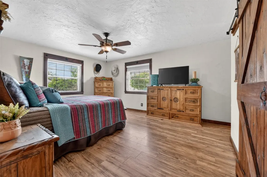 1102 Old Base Road Aurora TX 76078