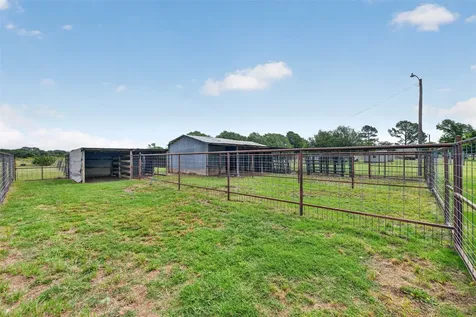 1102 Old Base Road Aurora TX 76078