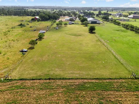1102 Old Base Road Aurora TX 76078
