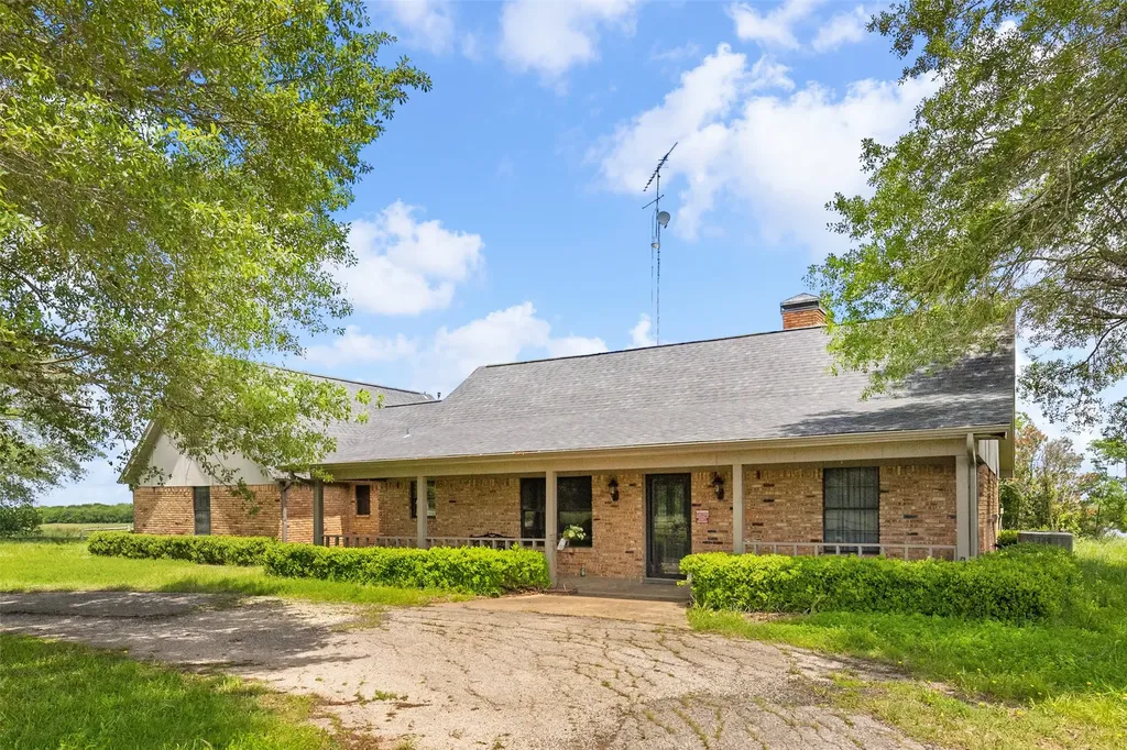2267 Fm 3218 Campbell TX 75422