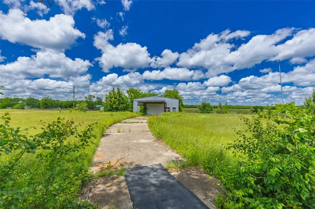 2267 Fm 3218 Campbell TX 75422