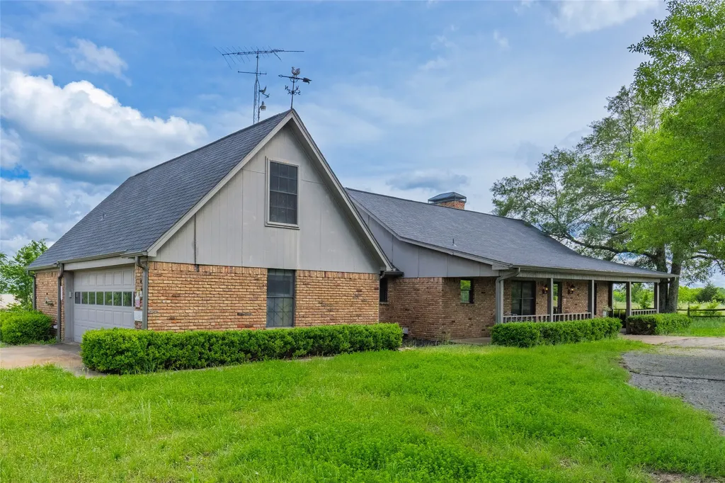 2267 Fm 3218 Campbell TX 75422