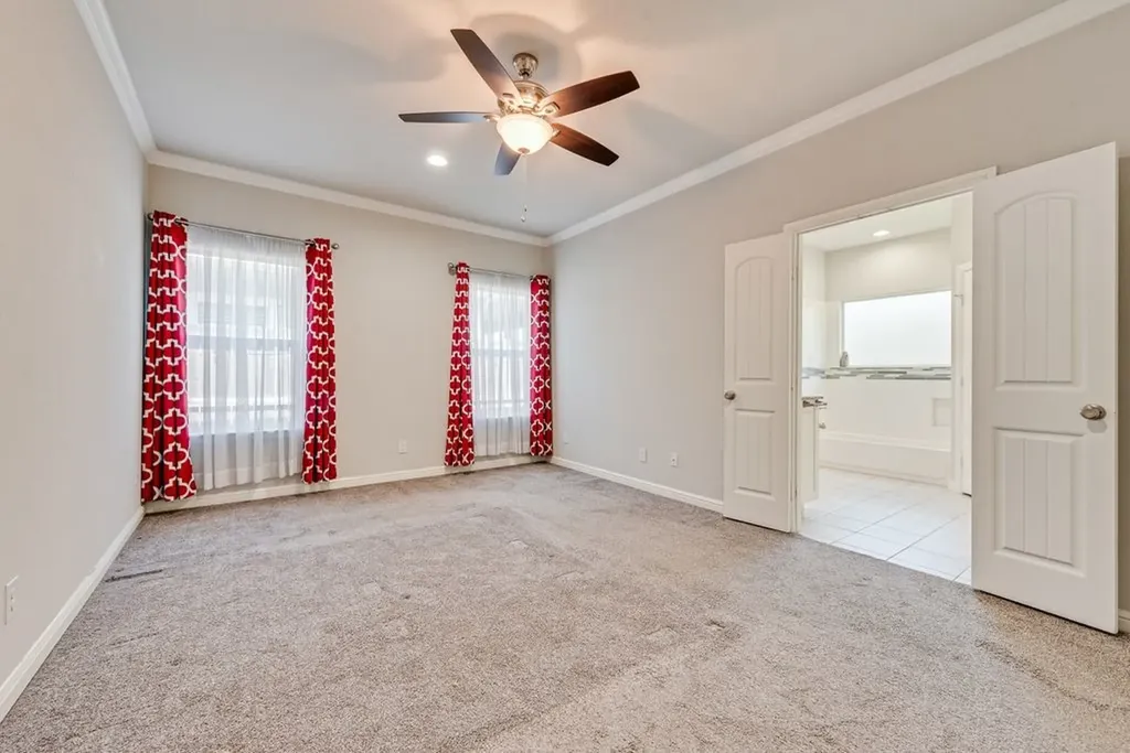 5420 Meandering Road River Oaks TX 76114